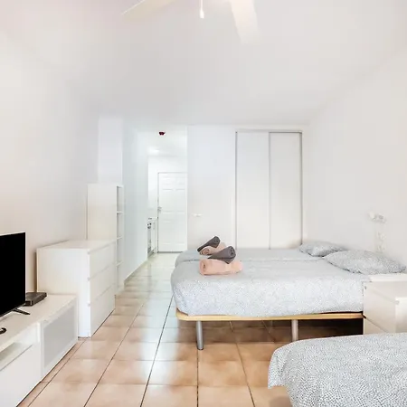 Castle Harbour Cozy Heated Pool Cristianos Lovetenerife Arona (Tenerife)